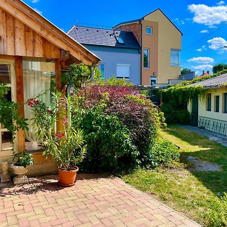Villa Luca Mosonmagyaróvár Exterior foto
